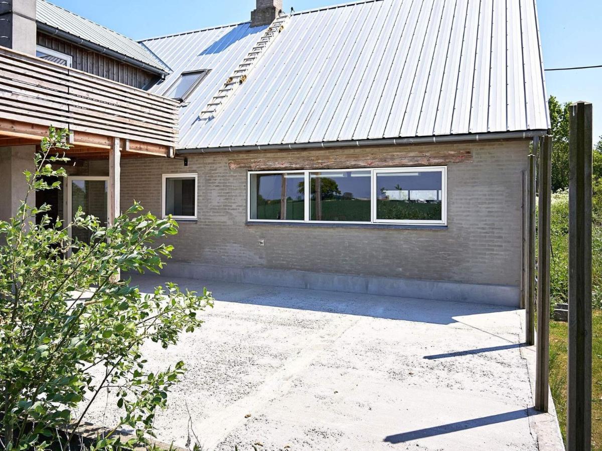 6 Person Holiday Home In Svaneke Esterno foto