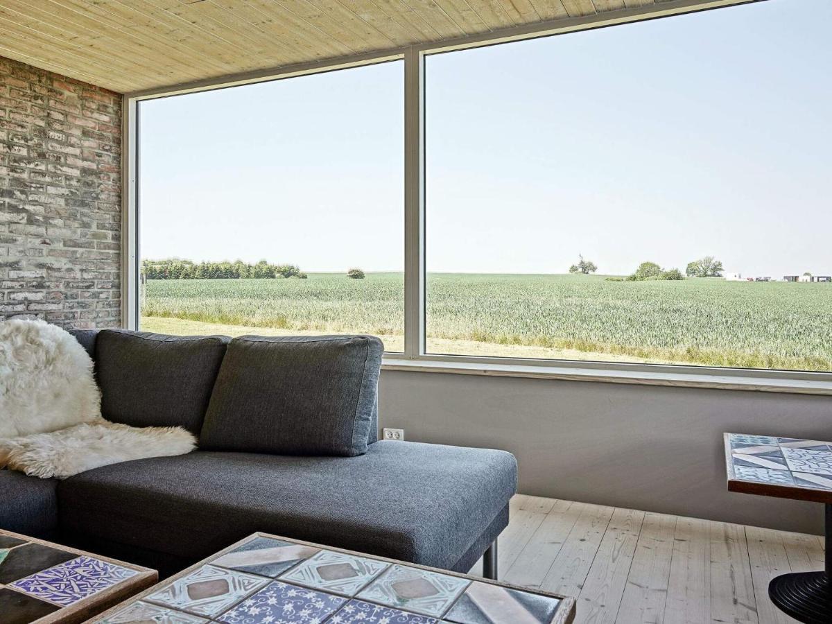 6 Person Holiday Home In Svaneke Esterno foto